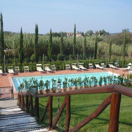 Casa Vacanze "Casale Al Pino" Рипарбела Екстериор снимка
