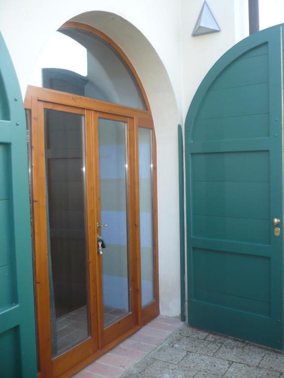 Casa Vacanze "Casale Al Pino" Рипарбела Стая снимка