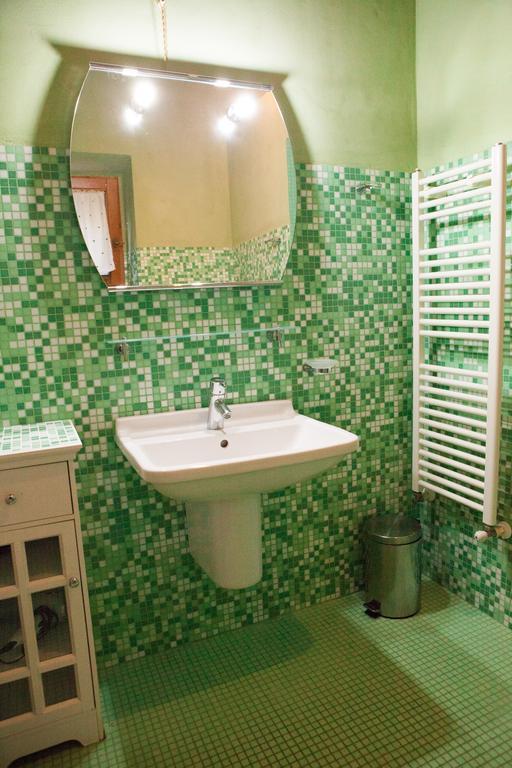 Casa Vacanze "Casale Al Pino" Рипарбела Екстериор снимка