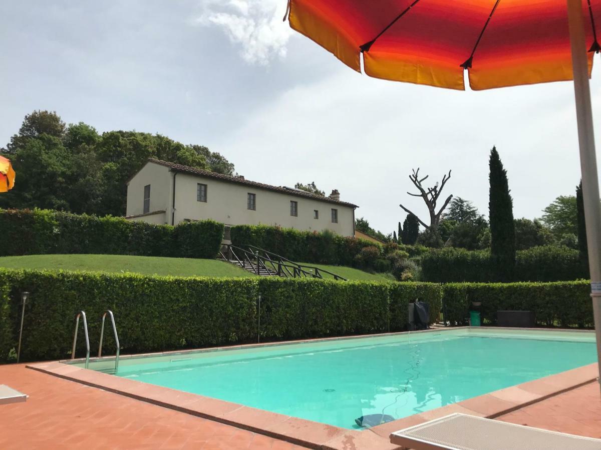 Casa Vacanze "Casale Al Pino" Рипарбела Екстериор снимка